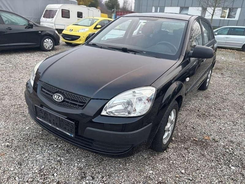 Gebraucht 2009 Kia Rio Motion Limousine | € 1.250 - Bild 1/4