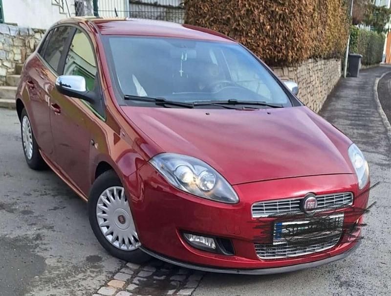 Gebraucht Fiat Bravo 120 PS (88 kW) 2011 Rot Kleinwagen