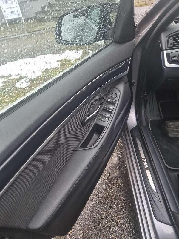 Gebraucht BMW 520 190 PS (139 kW) 2014 Grau Limousine