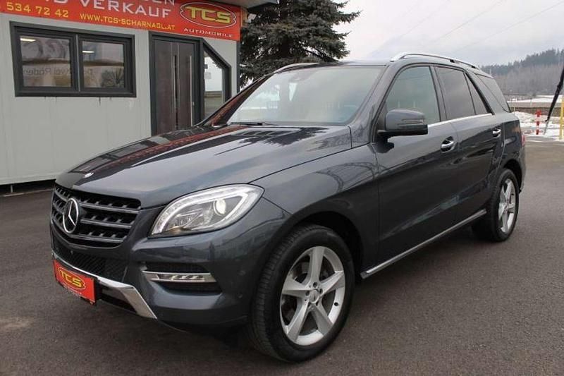 Gebraucht Mercedes ML350 258 PS (189 kW) 2013 Grau SUV