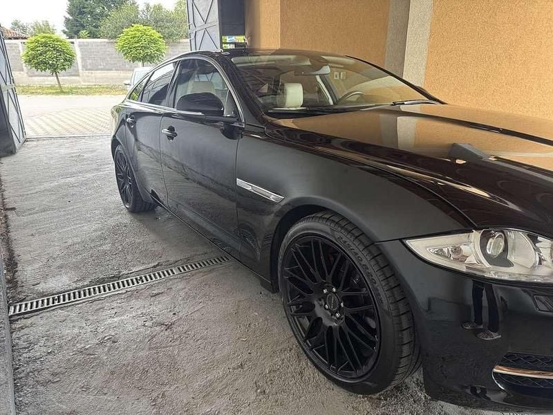 Gebraucht Jaguar XJ Luxury 275 PS (202 kW) 2011 Limousine