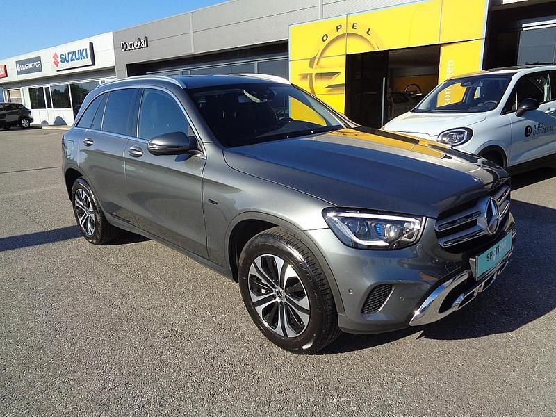 Gebraucht Mercedes GLC300e 211 PS (155 kW) 2020 Grau SUV