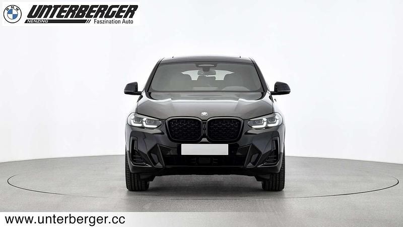 Gebraucht BMW X4 M Sport 190 PS (139 kW) 2025 Schwarz SUV