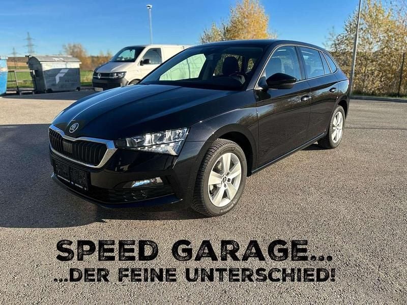 Schwarz Gebraucht 2023 Skoda Scala Ambition Kleinwagen | € 18.990 (Guter Preis) - Bild 1/4