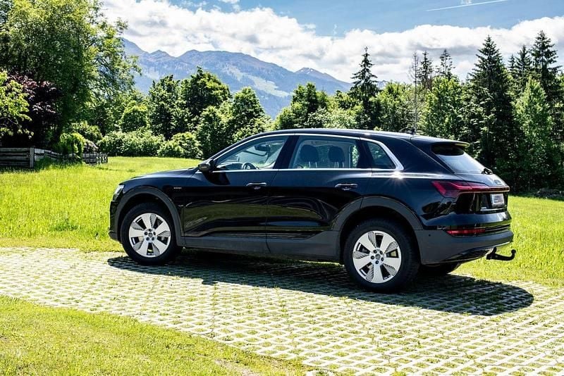 Gebraucht Audi e-tron Business 230 kW (313 PS) 2020 SUV