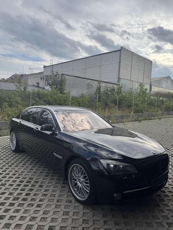 Gebraucht 2010 BMW 730L Limousine | € 16.900 - Bild 1/4