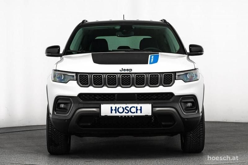 Gebraucht Jeep Compass Trailhawk 241 PS (177 kW) 2024 Weiss SUV
