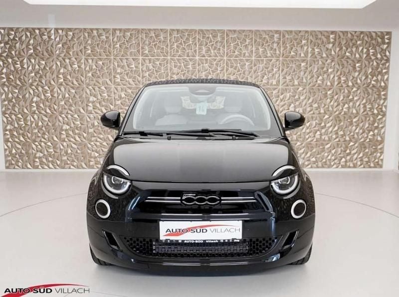 Neu Fiat 500e La Prima 86 kW (117 PS) 2025 Schwarz Kleinwagen