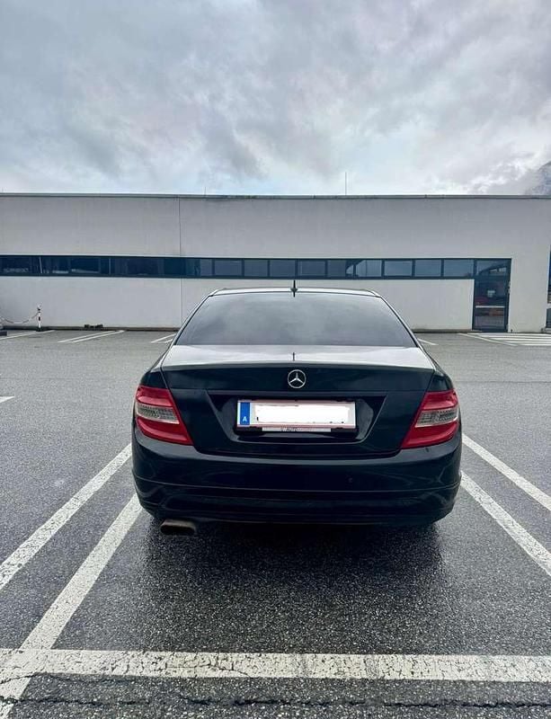Gebraucht Mercedes C200 136 PS (100 kW) 2008 Schwarz Limousine