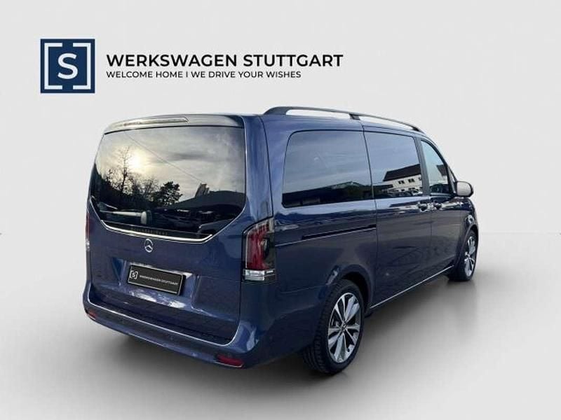 Gebraucht Mercedes V220 Style 163 PS (119 kW) 2024 Blau Van / Kleinbus