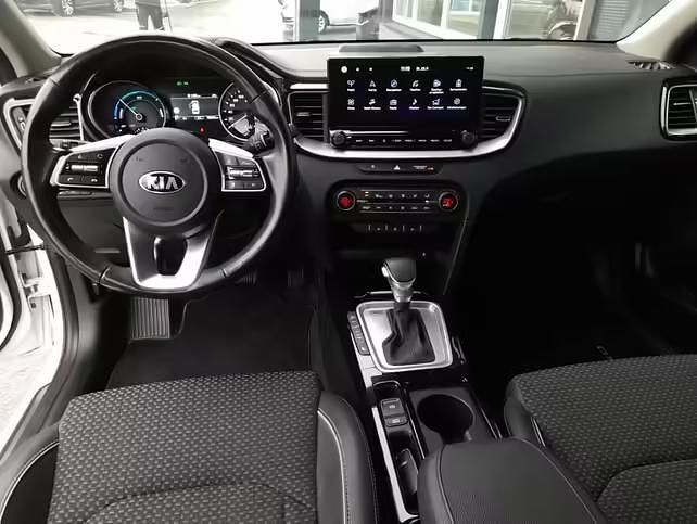 Gebraucht Kia Ceed Sportswagon 141 PS (103 kW) 2021 Weiß Kombi