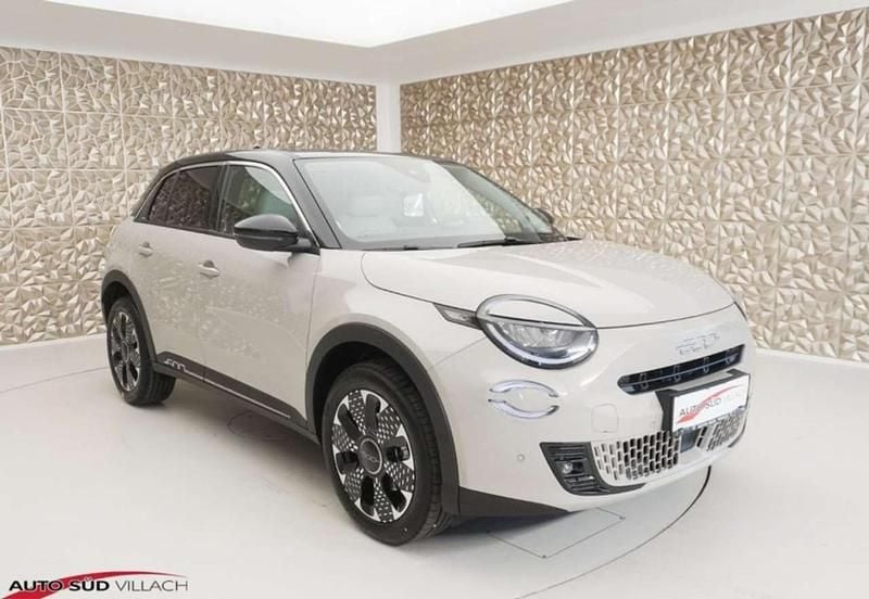 Neu Fiat 600 La Prima 136 PS (100 kW) 2025 Schwarz Limousine