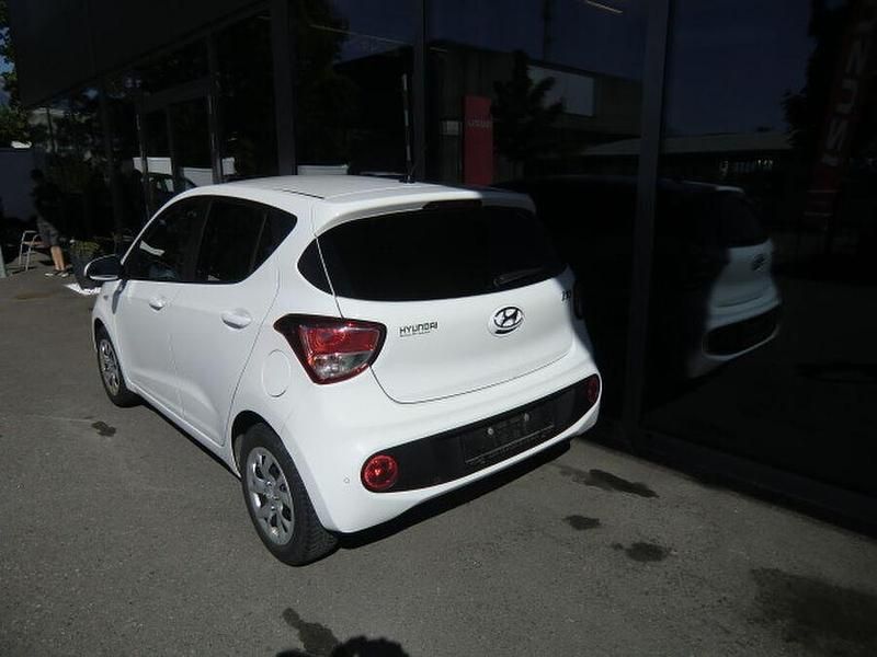 Gebraucht Hyundai i10 Comfort 67 PS (49 kW) 2017 Kleinwagen