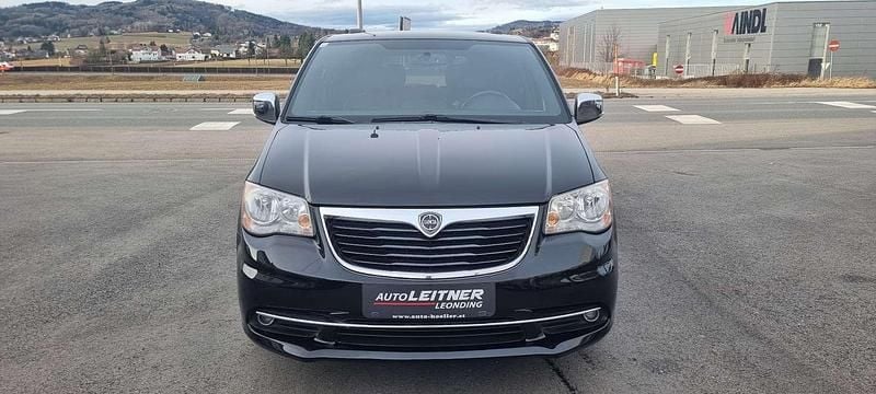 Gebraucht Lancia Voyager S 177 PS (130 kW) 2014 Schwarz Van / Kleinbus