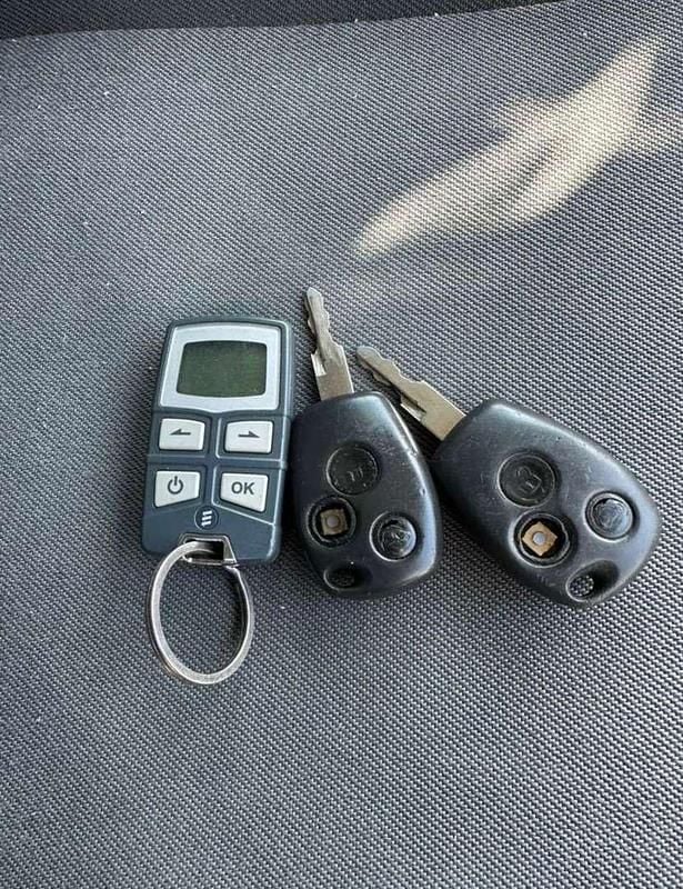 Schwarz Gebraucht 2011 Renault Trafic Expression Van / Kleinbus | € 6.000 (Fairer Preis) - Bild 1/4