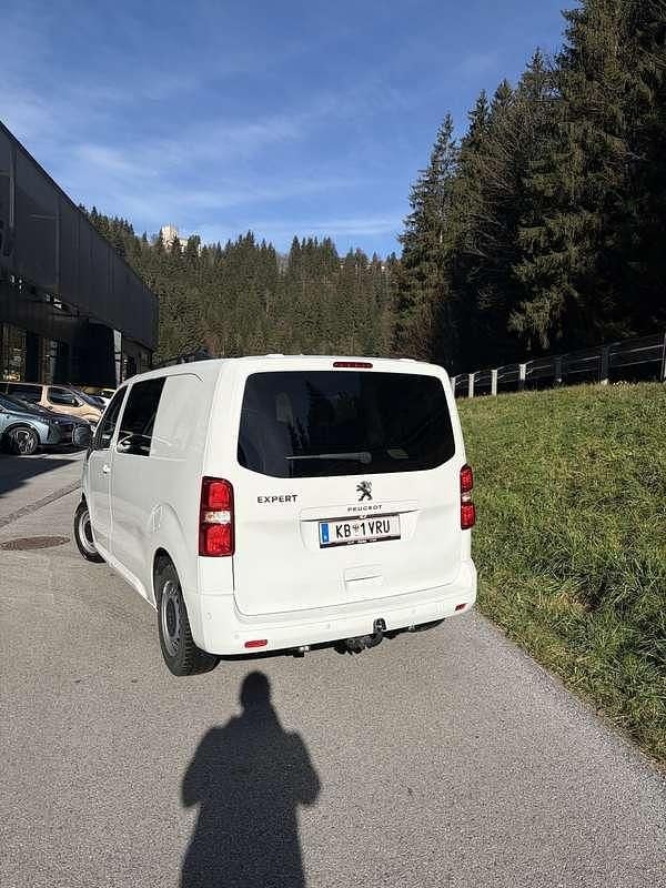 Gebraucht Peugeot Traveller Active 150 PS (110 kW) 2021 Van / Kleinbus