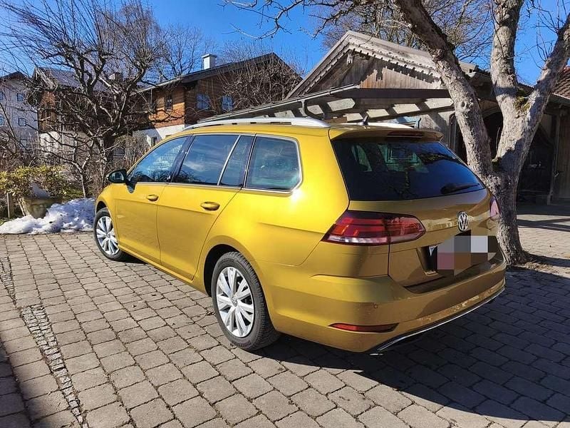 Gebraucht VW Golf VII Comfortline 110 PS (80 kW) 2018 Kombi