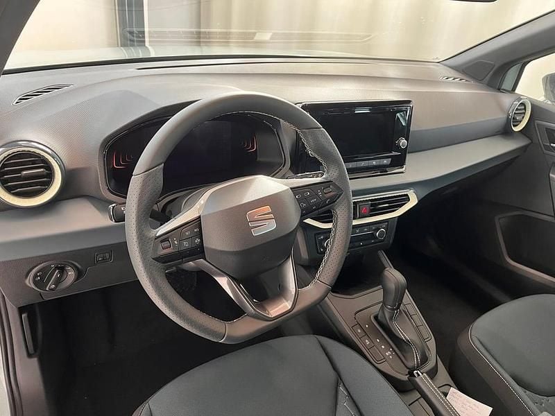 Gebraucht Seat Arona Style 115 PS (84 kW) 2026 Hellgrau  metallic SUV