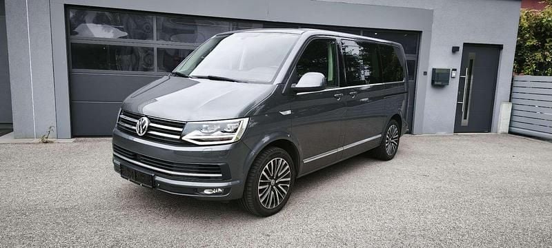 Grau Gebraucht 2015 VW Multivan Generation Six Van | € 45.950 - Bild 1/4