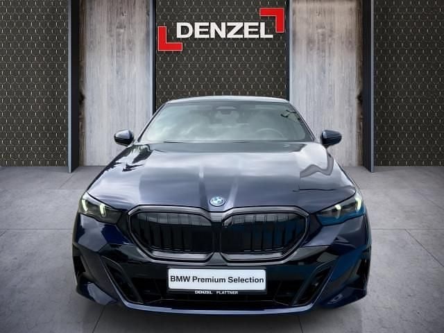 Gebraucht BMW 530e Comfort Edition 190 PS (139 kW) 2024 Blau Limousine