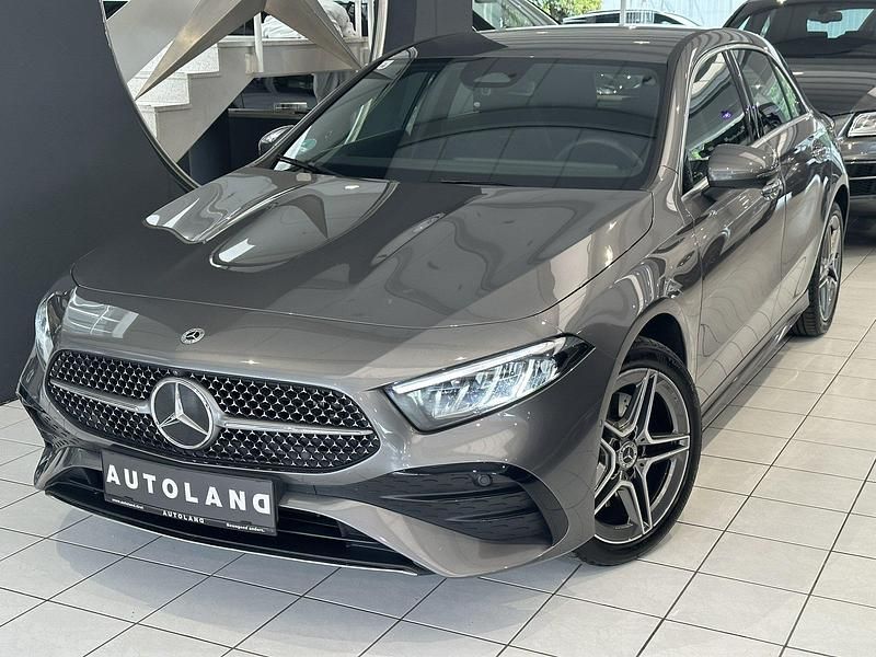 Gebraucht Mercedes A180 AMG line 116 PS (85 kW) 2023 Schwarz Kleinwagen