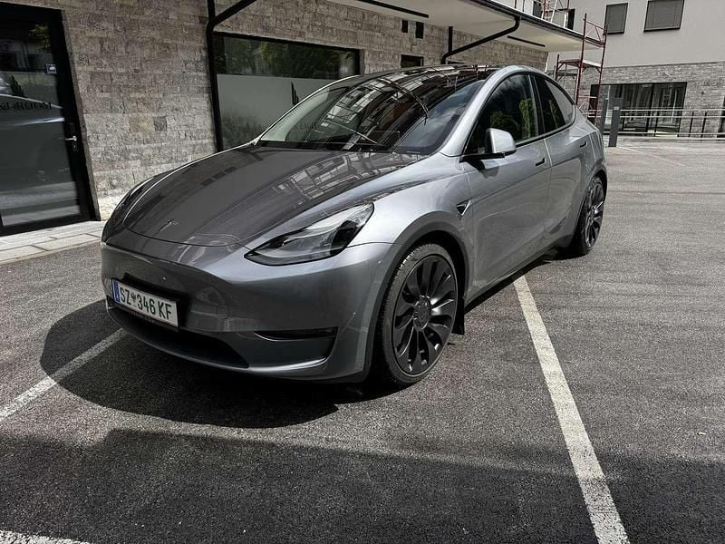 Gebraucht 2024 Tesla Model Y Performance SUV | € 39.900 (Guter Preis) - Bild 1/4