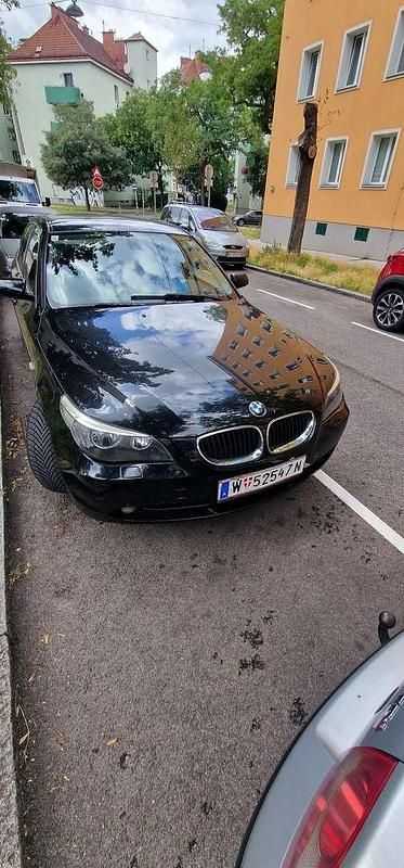 Schwarz Gebraucht 2004 BMW 520 Limousine | € 4.300 (Fairer Preis) - Bild 1/4