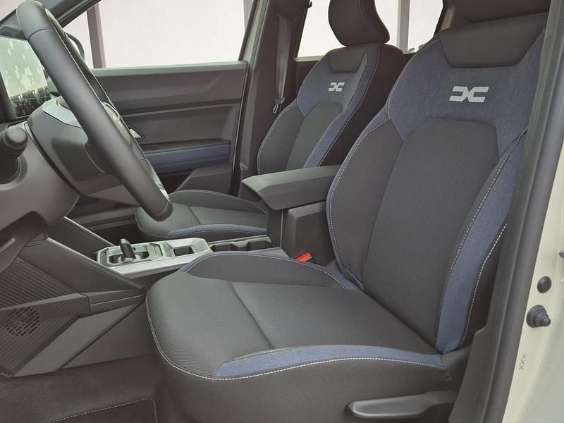 Gebraucht Dacia Duster Journey 140 PS (102 kW) 2025 Grau SUV