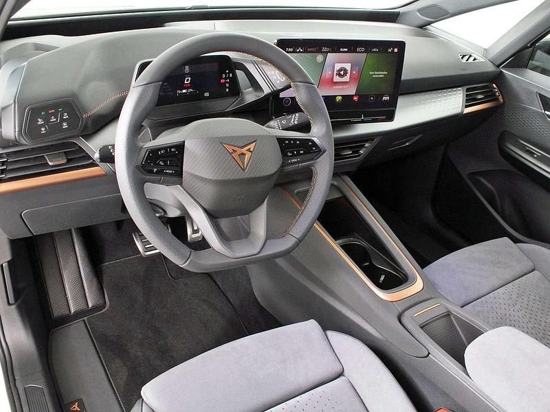 Gebraucht Cupra Born 150 kW (204 PS) 2022 Weiss  metallic Kleinwagen