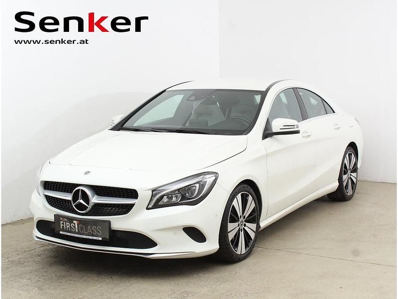 Weiß Gebraucht 2018 Mercedes CLA180 Limousine | € 19.990 (Fairer Preis) - Bild 1/4