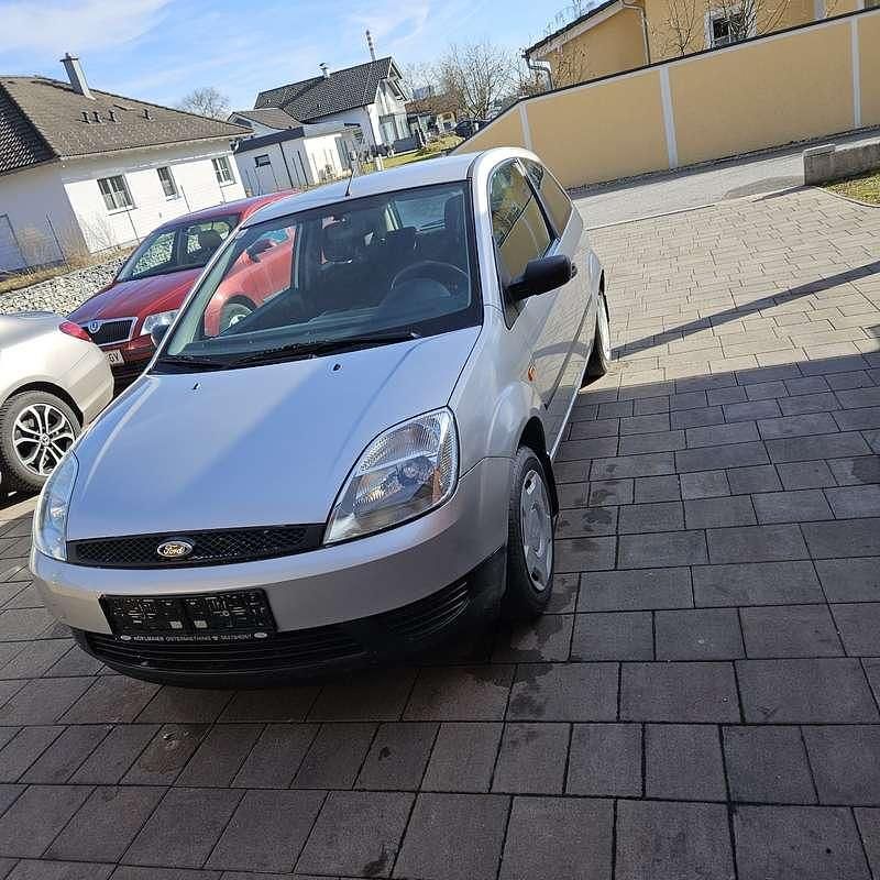 Gebraucht Ford Fiesta 69 PS (50 kW) 2004 Kleinwagen
