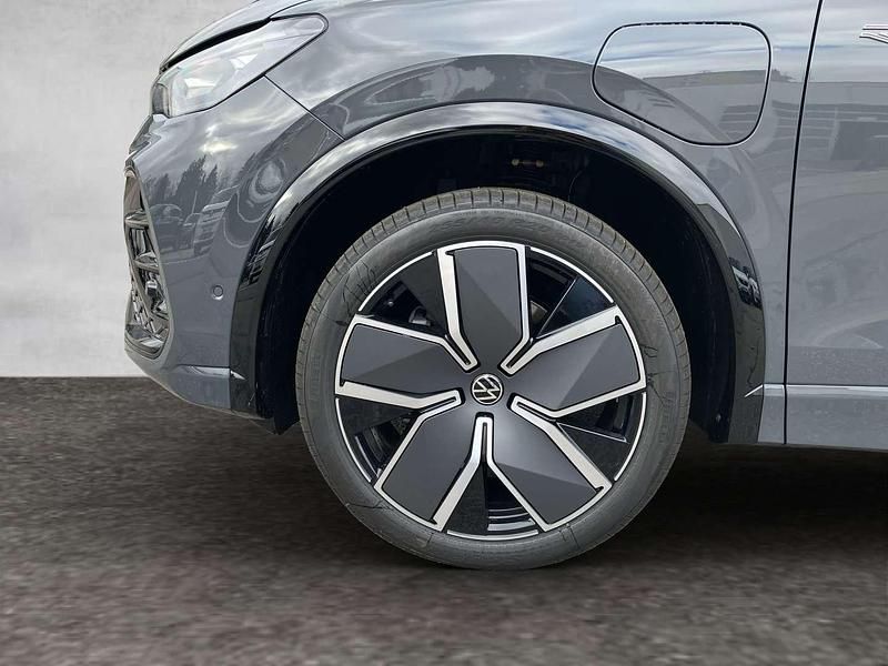 Gebraucht VW Tiguan Sport 204 PS (150 kW) 2025 Grau SUV