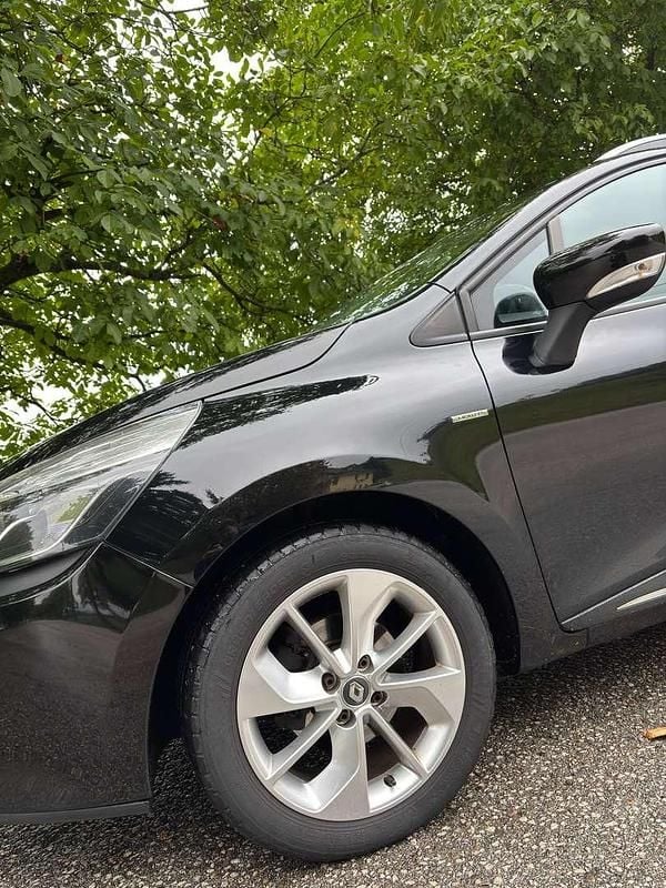 Gebraucht Renault Clio GrandTour LIMITED 90 PS (66 kW) 2016 Schwarz Kombi