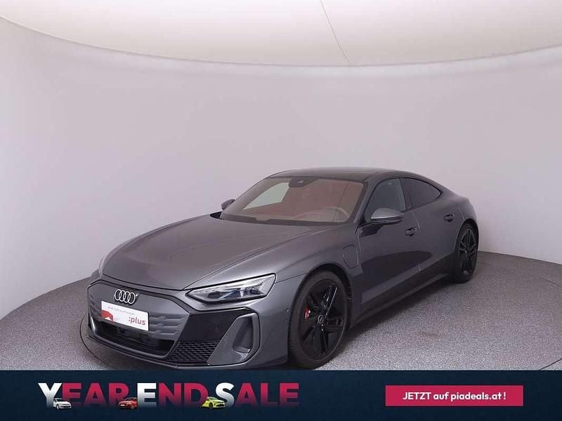 Grau Gebraucht 2024 Audi e-tron GT quattro Limousine | € 102.222 - Bild 1/4