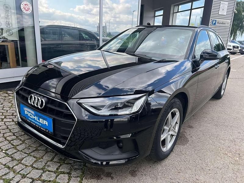 Gebraucht Audi A4 Basis 163 PS (119 kW) 2023 Schwarz Kombi