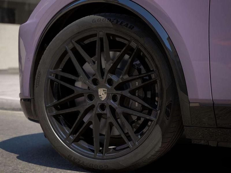 Violett Gebraucht 2024 Porsche Macan Turbo SUV | € 117.900 (Guter Preis) - Bild 1/4