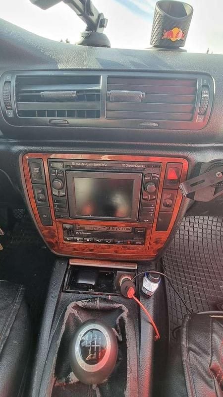 Schwarz Gebraucht 2003 VW Passat Limousine | € 700 (Superpreis) - Bild 1/4