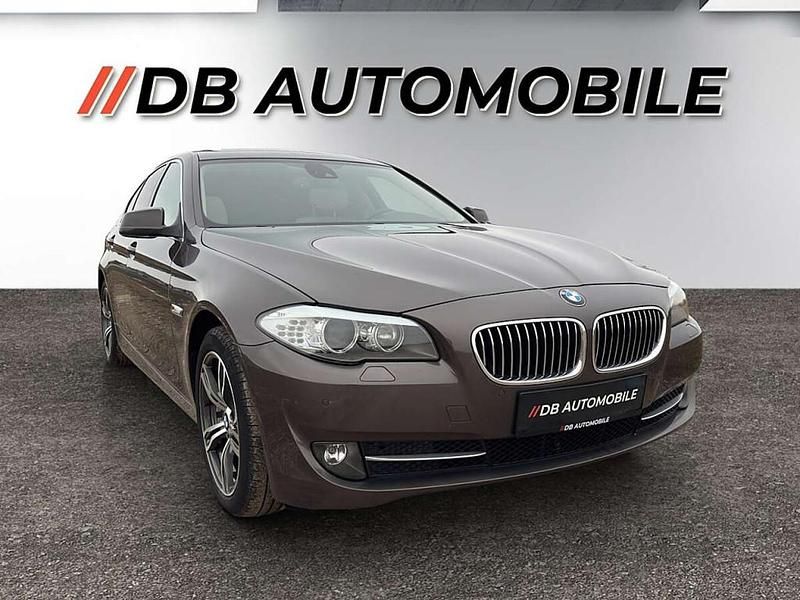 Gebraucht BMW 520 184 PS (135 kW) 2012 Braun Limousine