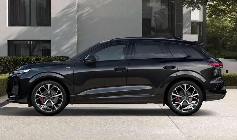 Neu Audi Q3 S-Line 265 PS (194 kW) 2025 Schwarz SUV