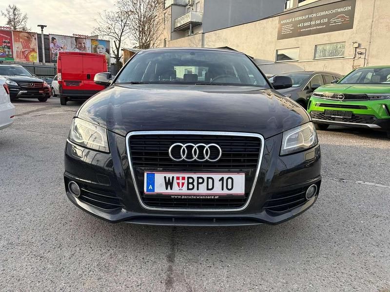 Gebraucht Audi A3 Sportback S-Line 140 PS (102 kW) 2012 Schwarz Kleinwagen
