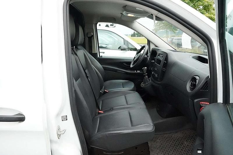 Gebraucht Mercedes Vito 102 PS (75 kW) 2021 Weiß Van