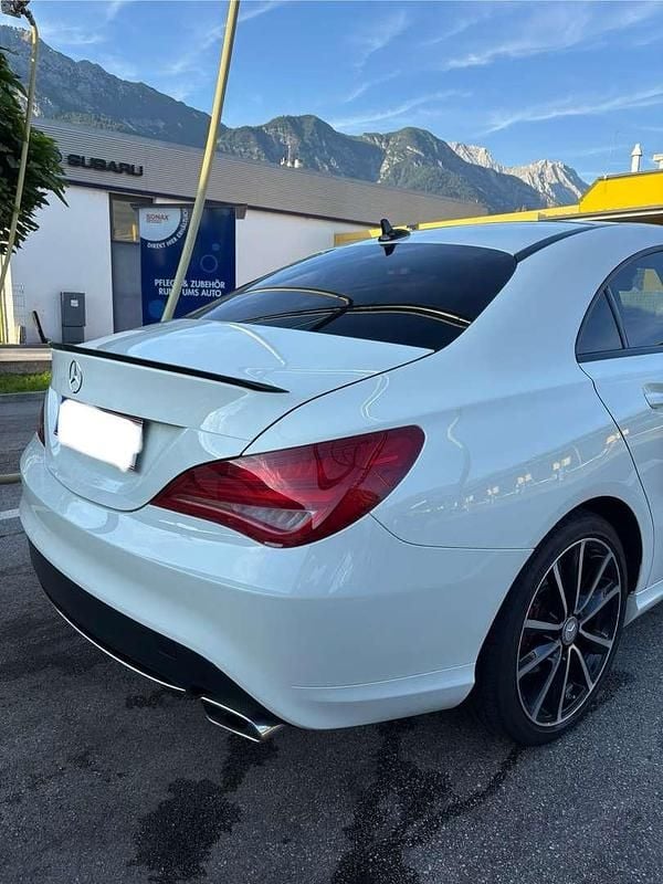 Gebraucht Mercedes CLA200 136 PS (100 kW) 2014 Weiß Coupé