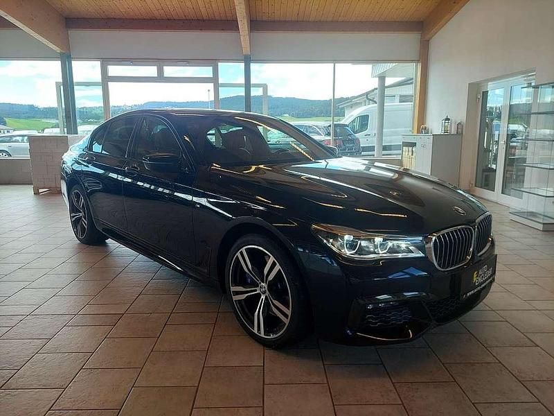 Gebraucht BMW 740 M Sport 320 PS (235 kW) 2018 Schwarz Limousine