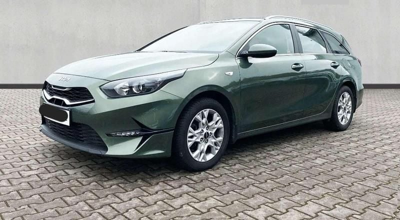 Gebraucht Kia Ceed Sportswagon Silver 140 PS (102 kW) 2024 Kombi