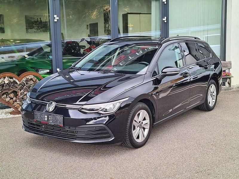 Gebraucht VW Golf VIII Life 150 PS (110 kW) 2023 Schwarz Kombi