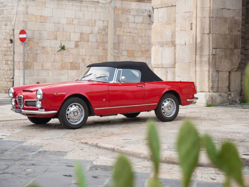 Gebraucht Alfa Romeo 2600 145 PS (106 kW) 1964 Rot Cabrio