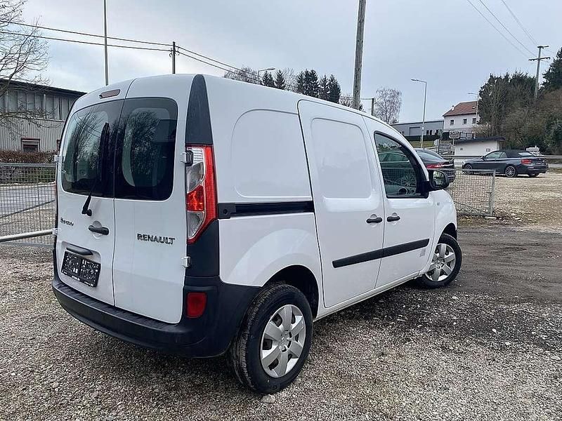 Gebraucht Renault Kangoo 95 PS (69 kW) 2021 Weiß Van / Kleinbus