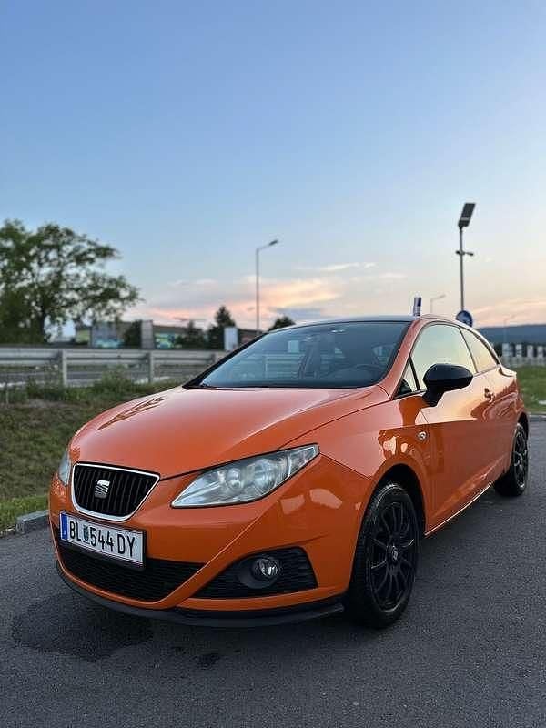 Orange Gebraucht 2009 Seat Ibiza Sport Coupé | € 3.250 (Teuer) - Bild 1/4
