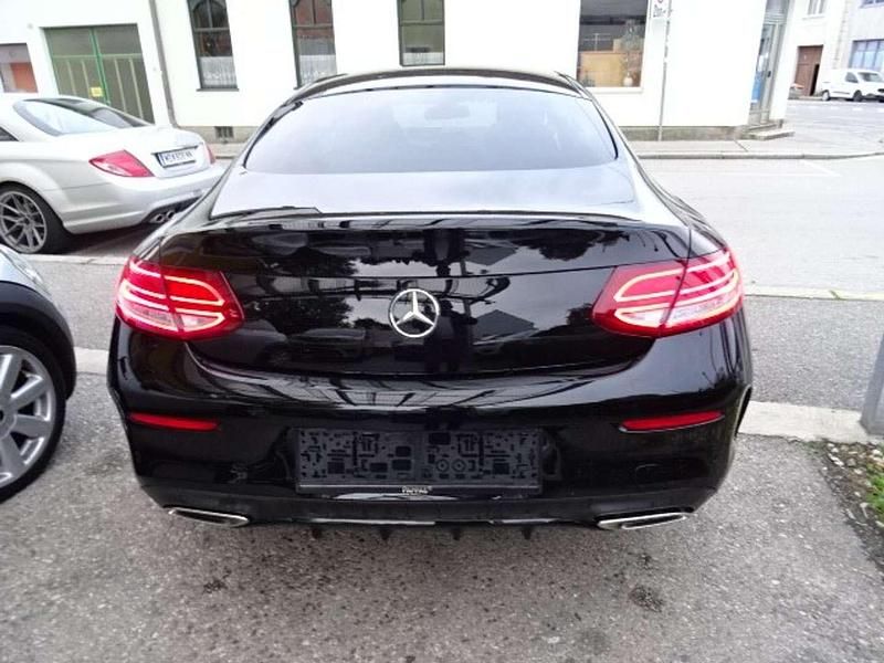 Gebraucht Mercedes C180 156 PS (114 kW) 2017 Schwarz Coupé