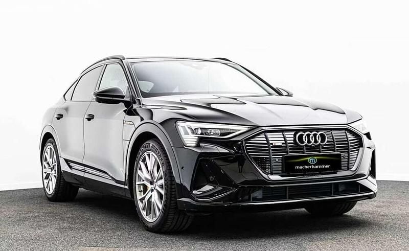 Gebraucht Audi e-tron S-Line 300 kW (408 PS) 2022 Schwarz SUV